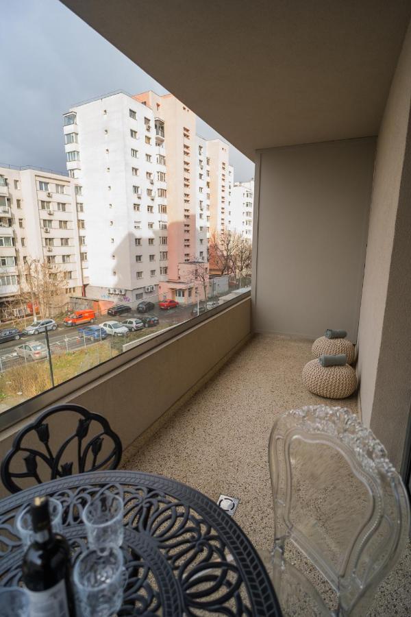 Central Apartments With City View & Large Balcony 布加勒斯特 外观 照片
